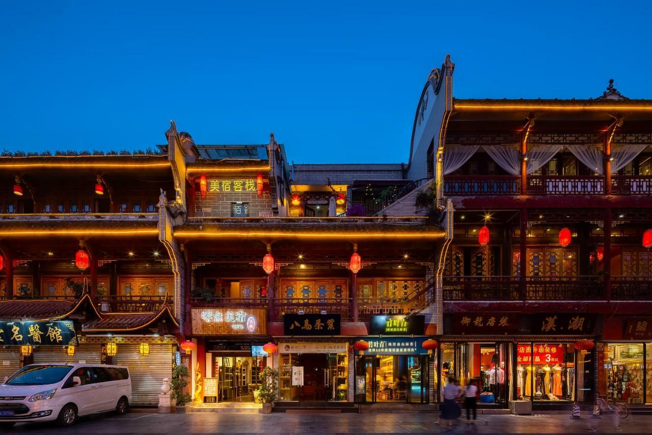Qintai Tibetan Culture Boutique Hotel Chengdú Exterior foto