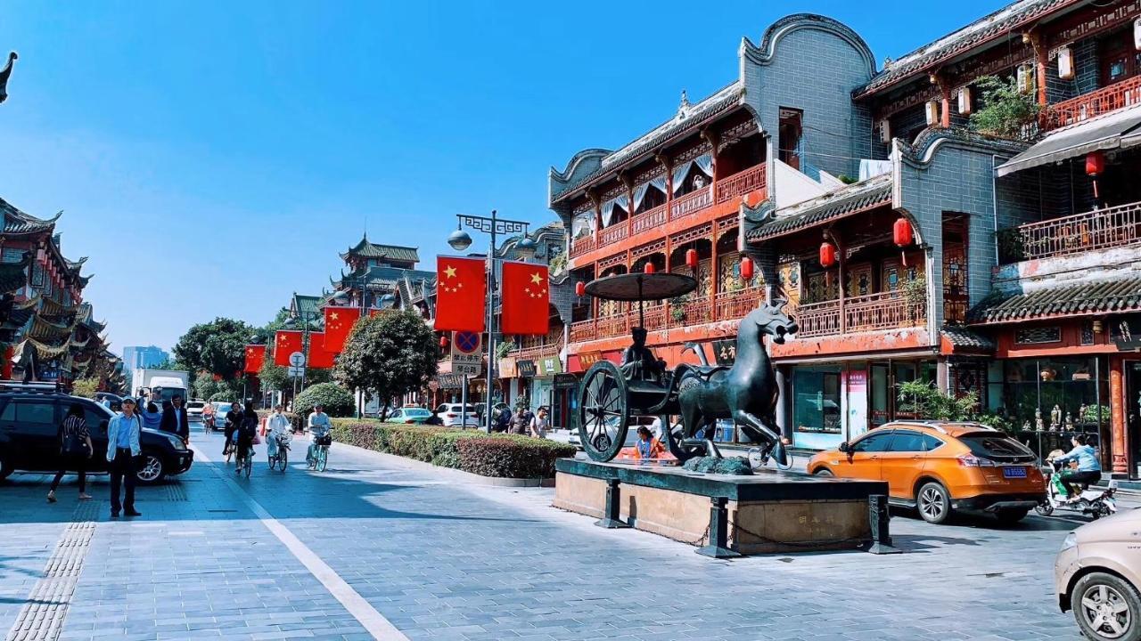 Qintai Tibetan Culture Boutique Hotel Chengdú Exterior foto